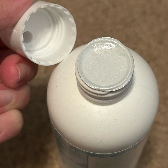 Scentsy Glacier Water Body Wash and Hand Cream Set - Picture 3 of 3